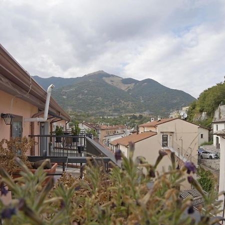 Casa Vacanze Donna Lucia Castel Di Sangro Zewnętrze zdjęcie