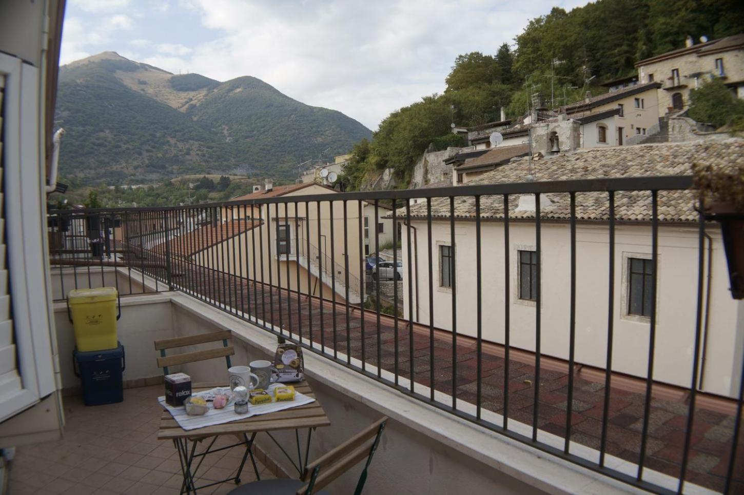 Casa Vacanze Donna Lucia Castel Di Sangro Zewnętrze zdjęcie