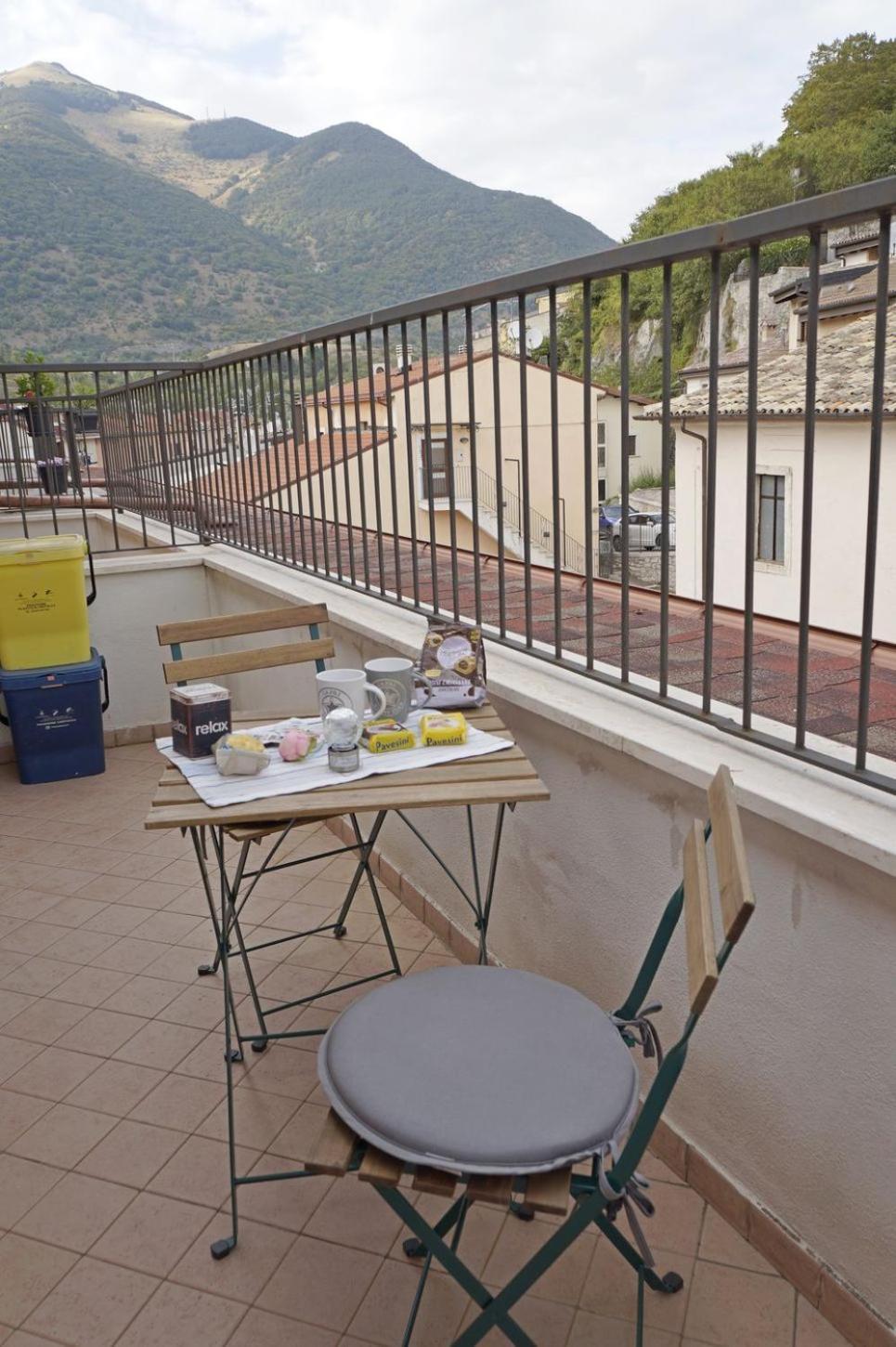 Casa Vacanze Donna Lucia Castel Di Sangro Zewnętrze zdjęcie