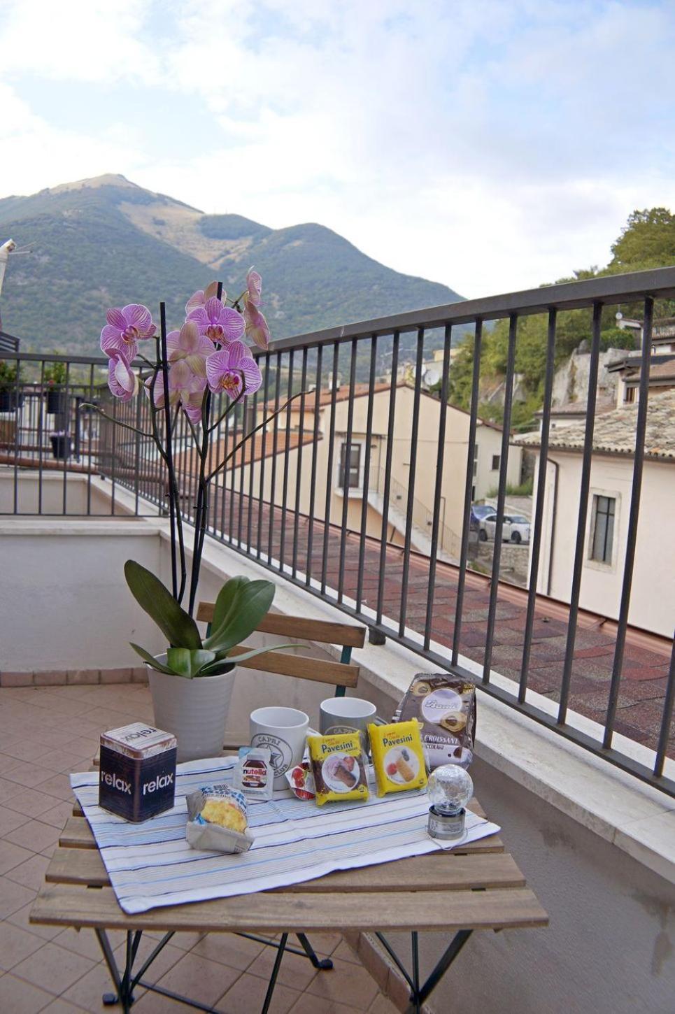 Casa Vacanze Donna Lucia Castel Di Sangro Zewnętrze zdjęcie